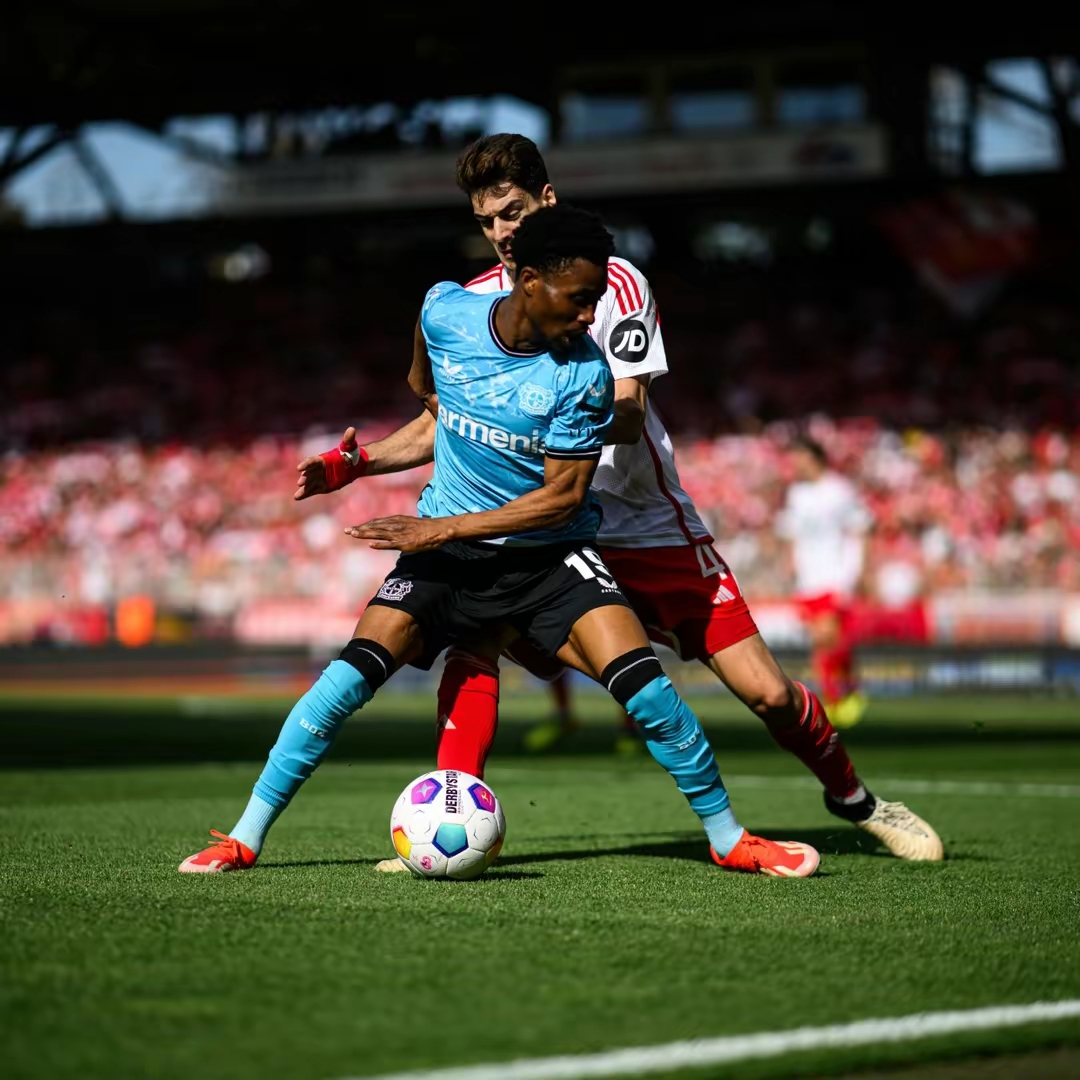 赛地聚焦——西甲今夜热度飙升，多特蒙德状态回暖，压力陡增，训练强度明显提升的简单介绍-爱游戏导航中心