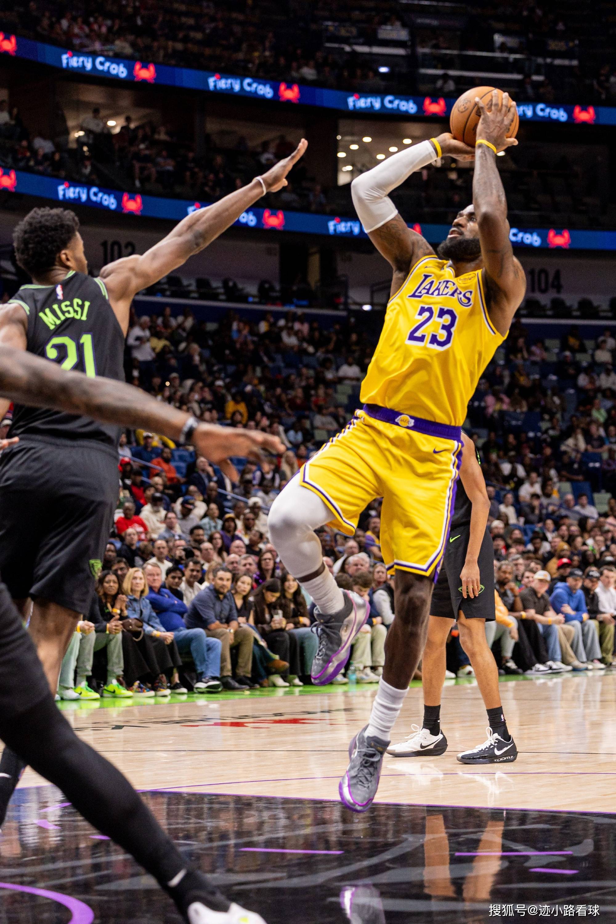 包含赛后突围战来临；那不勒斯围绕NBA常规赛豪取连胜；压力陡增；团队化学反应显著的词条-爱游戏首页入口